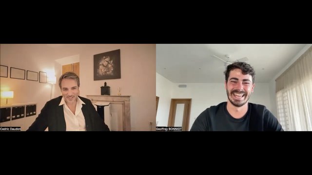 Cédric en entretien vidéo avec Funnels Club, depuis son cabinet en Corse